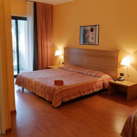 Hotel Romanisio Fossano Extérieur photo