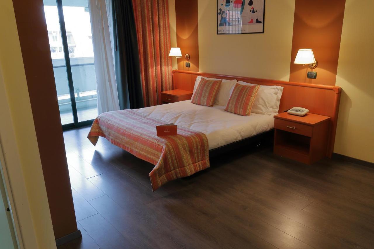 Hotel Romanisio Fossano Extérieur photo