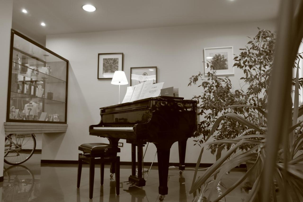 Hotel Romanisio Fossano Extérieur photo