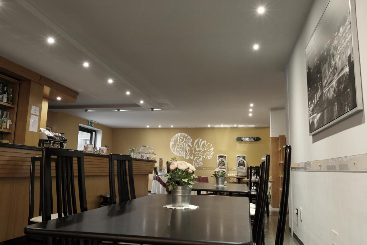 Hotel Romanisio Fossano Extérieur photo